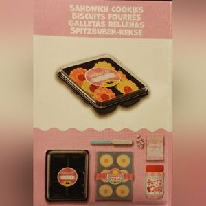 MGA Miniverse Cafe, SANDWICH COOKIES, New,  10% Open Series 3